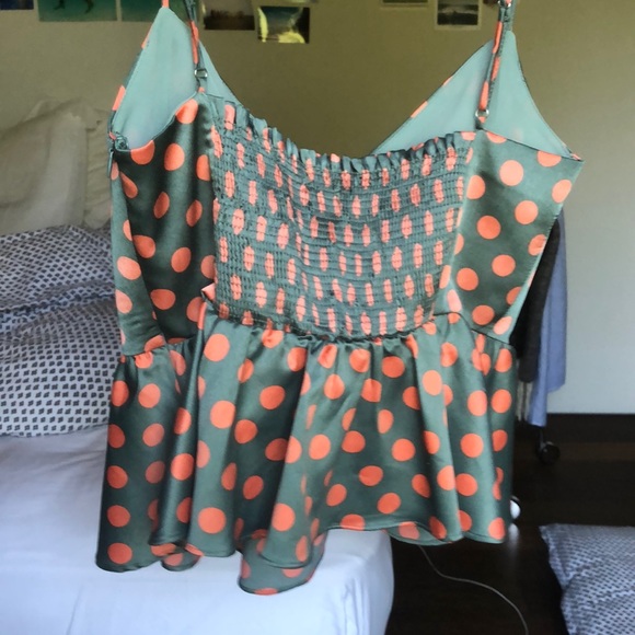 Green Coral Peplum top - Picture 5 of 6